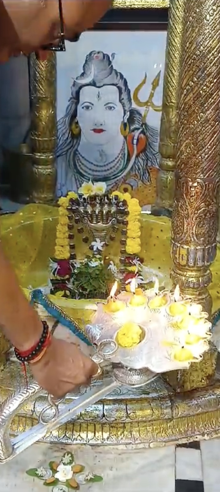 Aarti Darshan Maa Amba at Shree Kubereshwar Mahadev