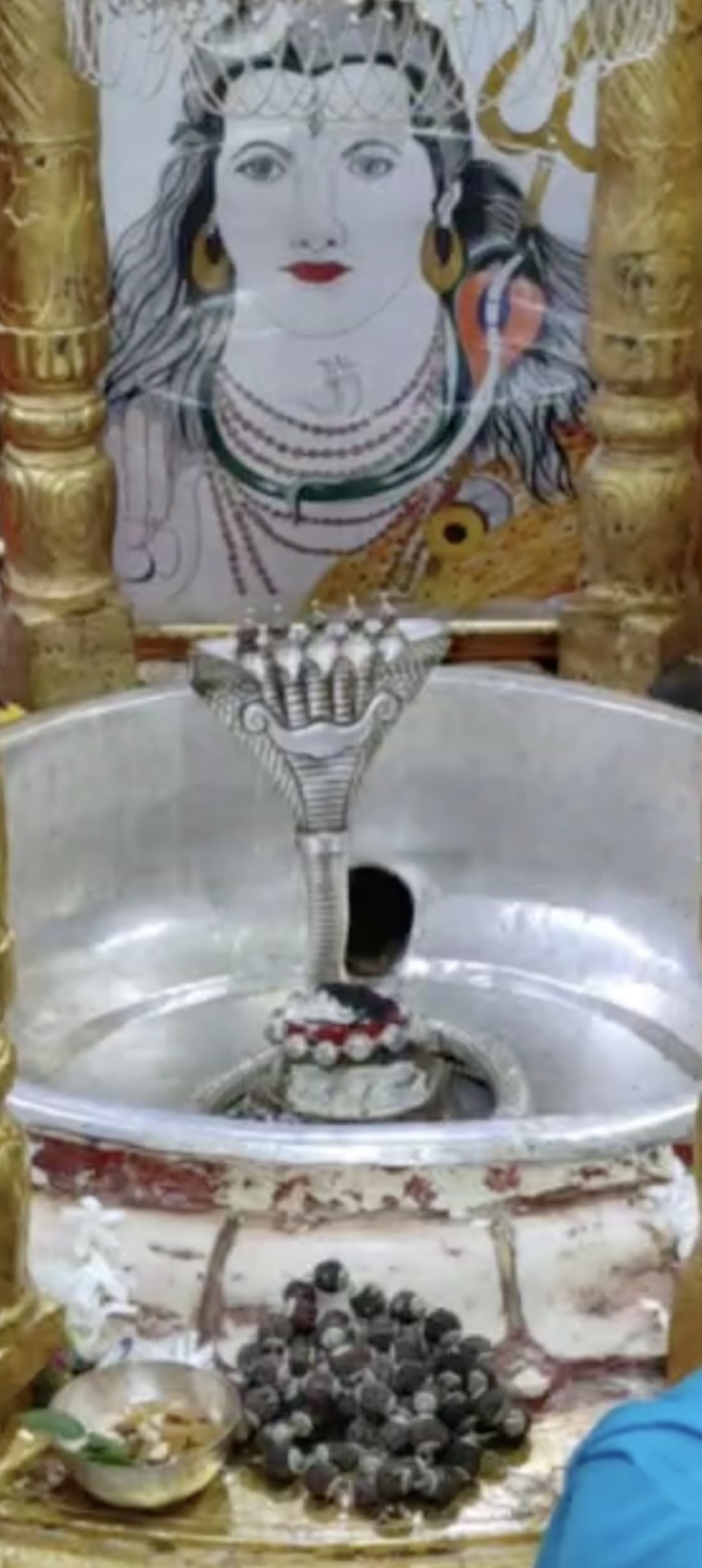 Rudrabhishek to Shree Kubereshwar Mahadev