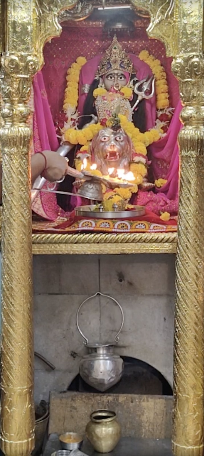 Aarti Darshan Maa Amba at Shree Kubereshwar Mahadev